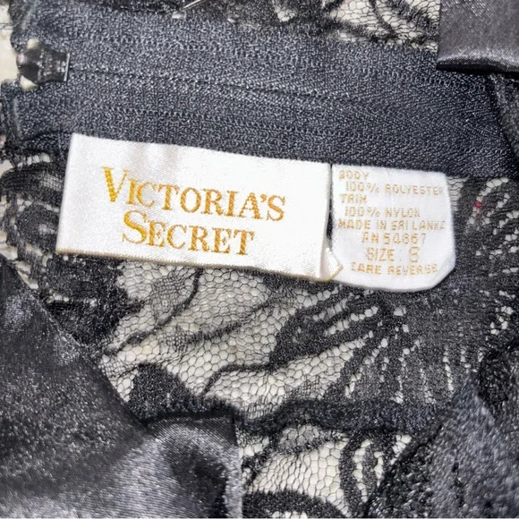 VTG Victoria’s Secret Gold Label Black Lace Teddy Bows Buttons Sheer Women’s S - Picture 6 of 6